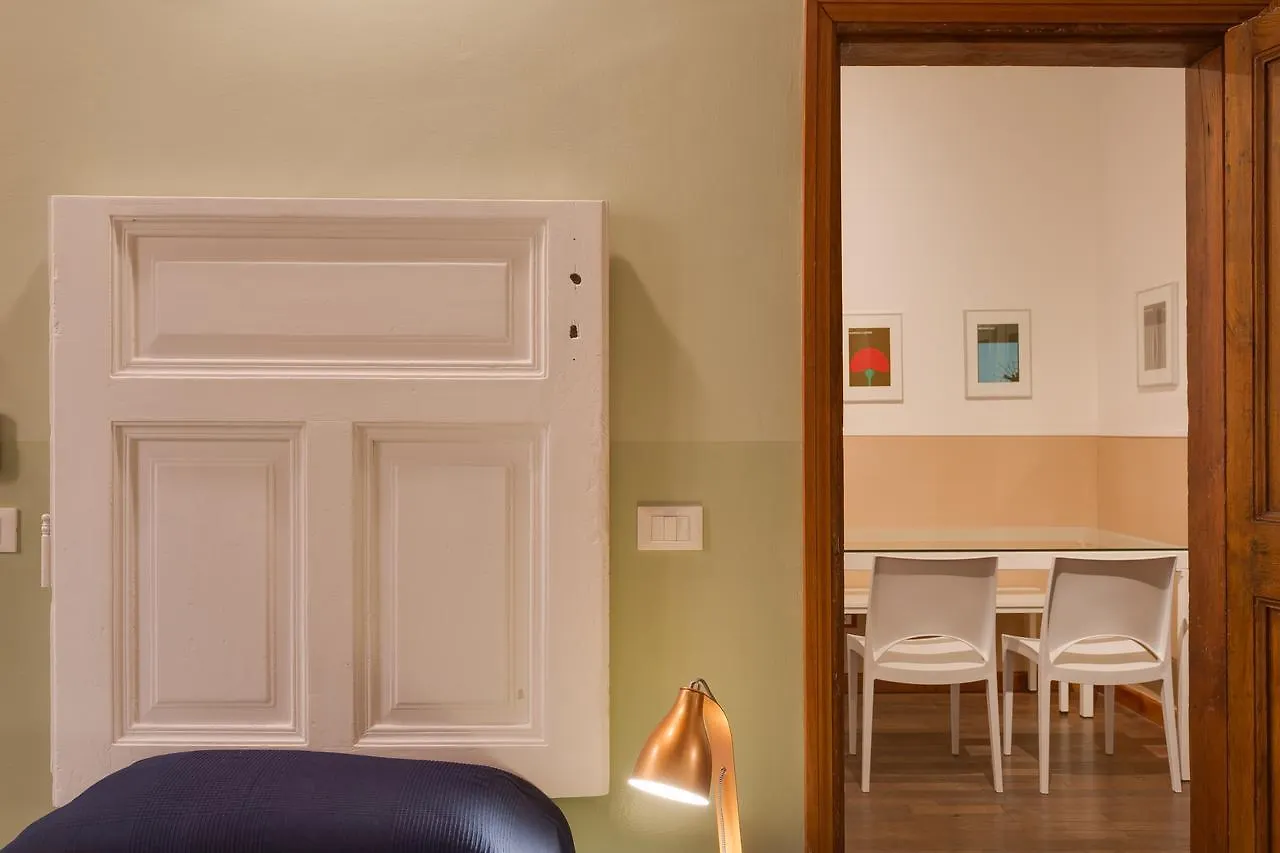 6 Bedroom Apartment Baullari Rome Italy