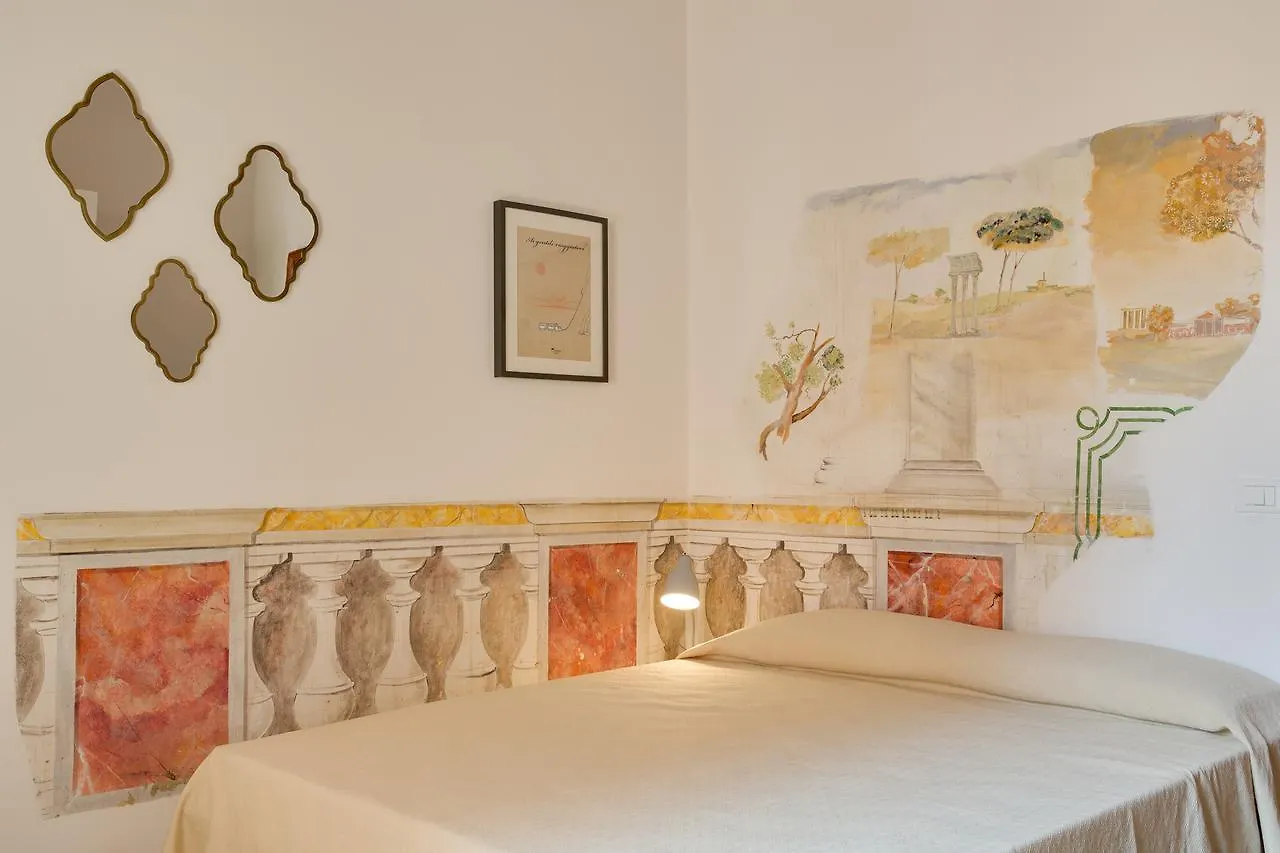 6 Bedroom Apartment Baullari Rome