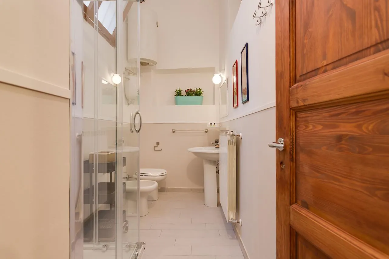 6 Bedroom Apartment Baullari Rome