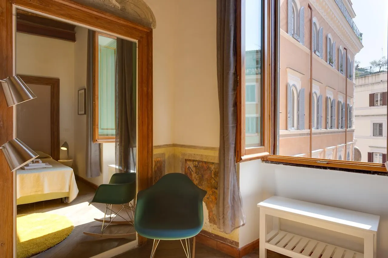 6 Bedroom Apartment Baullari Rome
