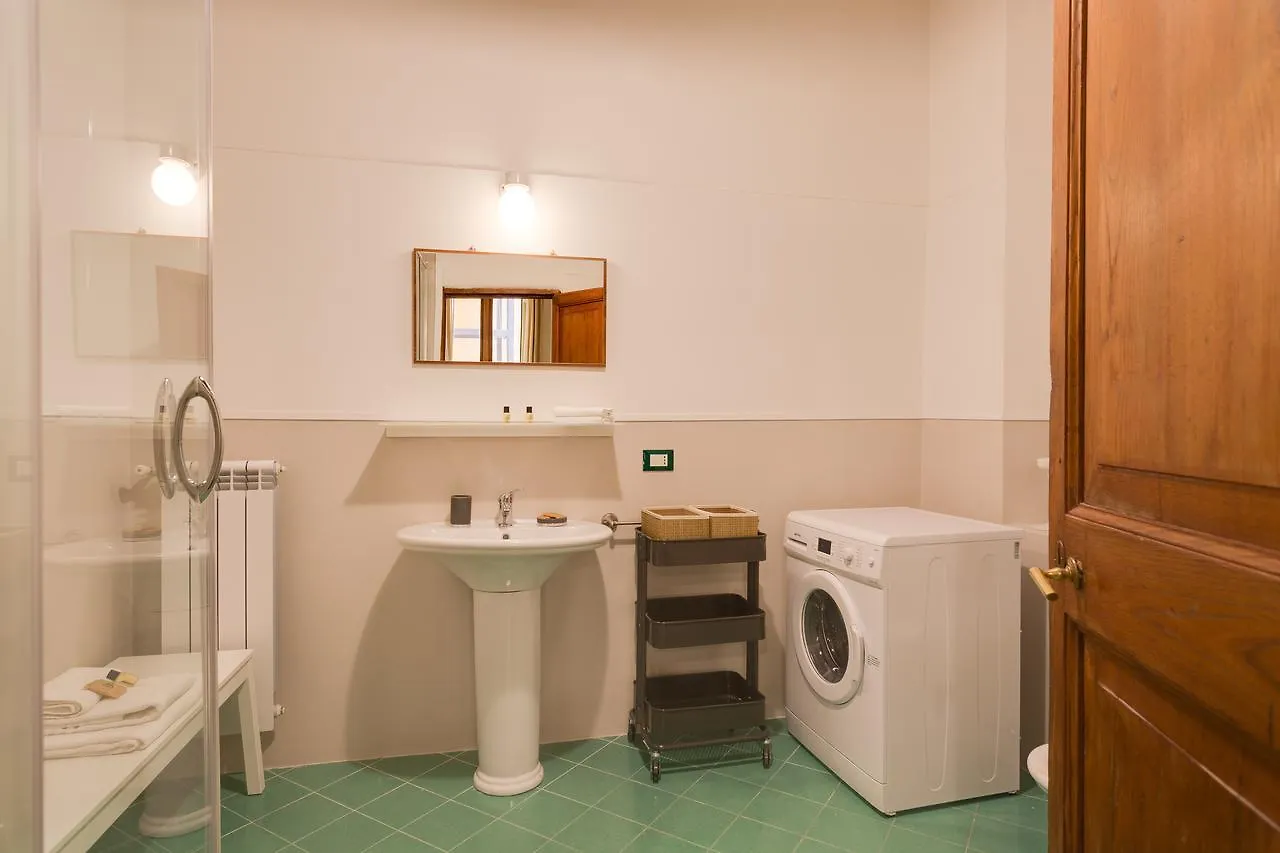 6 Bedroom Apartment Baullari Rome Italy